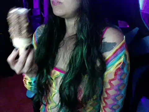 Snapshot of AngelaQueen_ chatting on February 8, 5:29 pm AngelaQueen online show from February 8, 5:29 pm