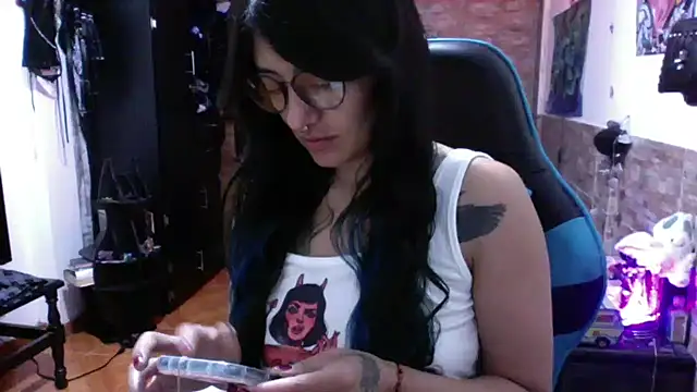 Snapshot of AngelaQueen_ chatting on September 14, 5:23 pm AngelaQueen online show from September 14, 5:23 pm