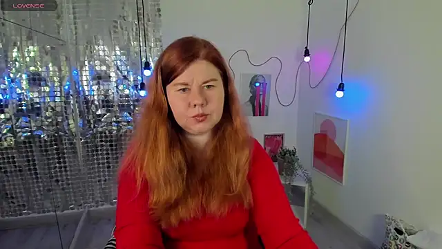 Mrs Emilia online show from December 22, 11:54 am