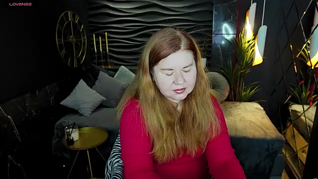 Mrs Emilia online show from December 24, 3:49 am