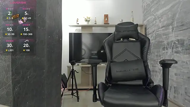 LunaBaker-1 online show from October 9, 8:07 pm