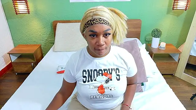 Snapshot of dannaahbrown chatting on March 11, 7:36 pm dannaahbrown online show from March 11, 7:36 pm