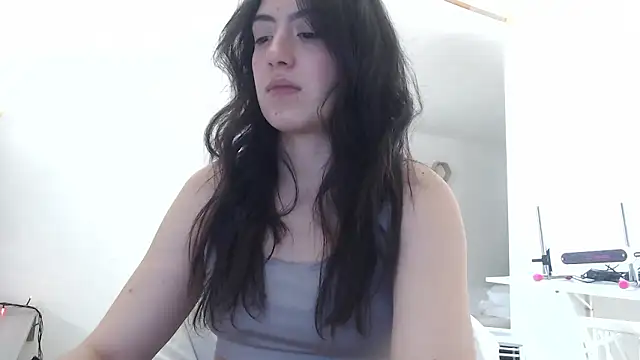 Snapshot of MIYESSI chatting on January 17, 9:18 pm MIYESSI online show from January 17, 9:18 pm