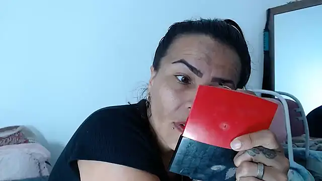 Snapshot of KaiicyQuuen chatting on November 25, 1:33 pm KaiicyQuuen online show from November 25, 1:33 pm