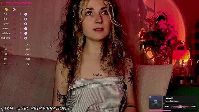 IttyKitty online show from September 10, 11:16 pm