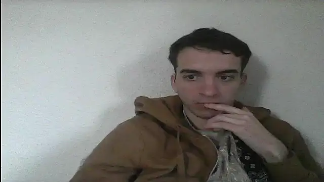 Snapshot of Tombgy07 chatting on February 28, 4:31 pm Tombgy07 online show from February 28, 4:31 pm