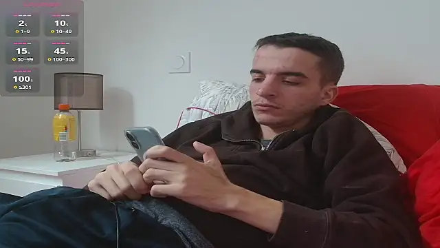 Snapshot of Tombgy07 chatting on November 6, 1:34 pm Tombgy07 online show from November 6, 1:34 pm