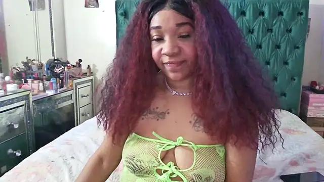 YasmineMinaj online show from January 31, 11:14 pm