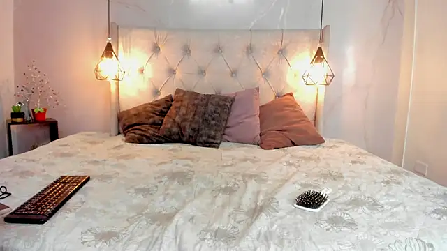 Snapshot of SakuraLee_ chatting on January 6, 1:48 pm SakuraLee online show from January 6, 1:48 pm