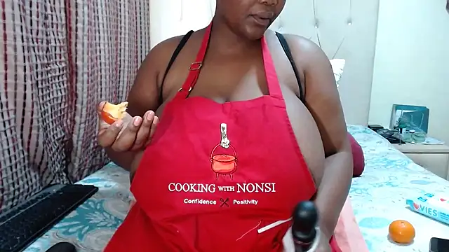 Snapshot of CHOCOLATEDARKBUSTYX chatting on February 13, 5:58 am CHOCOLATEDARKBUSTYX online show from February 13, 5:58 am