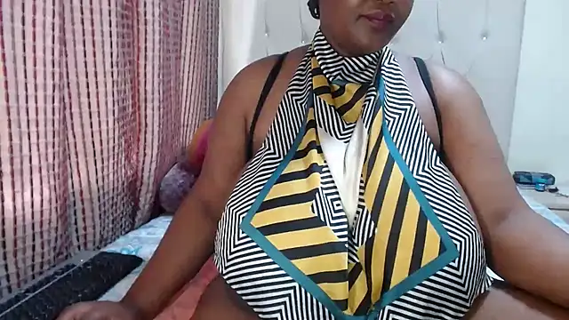 Snapshot of CHOCOLATEDARKBUSTYX chatting on December 4, 9:51 am CHOCOLATEDARKBUSTYX online show from December 4, 9:51 am