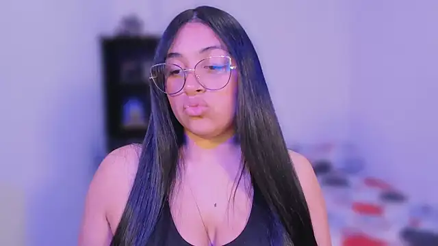 Soysofiarodrigu online show from February 11, 1:20 am