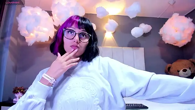 tati cardenas online show from March 13, 7:42 am