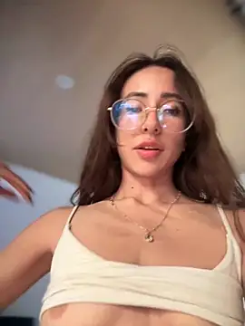 lauravasquez online show from March 16, 7:27 pm