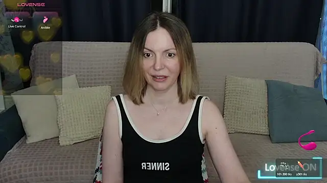 Snapshot of kiramarta chatting on July 31, 6:51 pm kiramarta online show from July 31, 6:51 pm