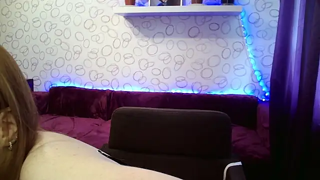 Snapshot of bariellass chatting on March 10, 12:15 pm bariellass online show from March 10, 12:15 pm