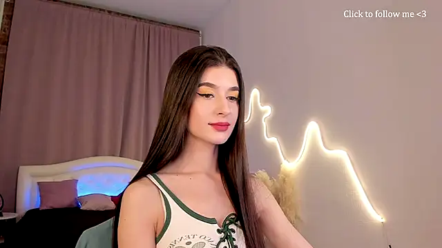 LauraCoy online show from December 5, 7:54 pm