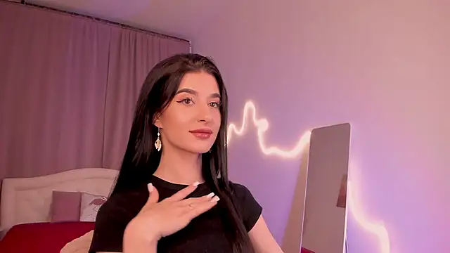 LauraCoy online show from July 8, 8:24 pm