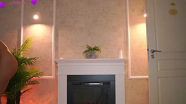 Abbela White online show from December 2, 6:52 am