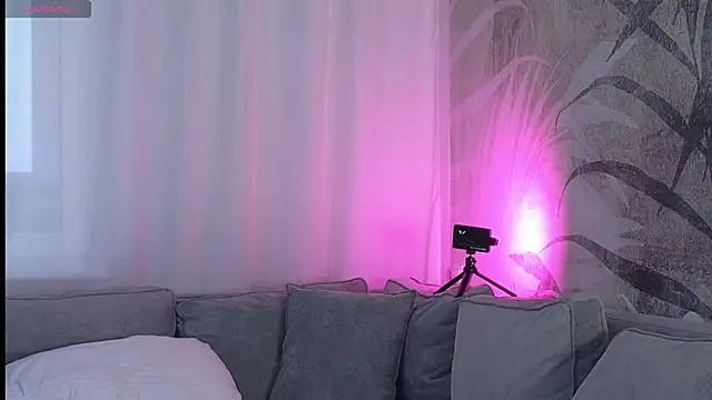 Snapshot of lily__foster chatting on December 6, 5:53 am lily foster online show from December 6, 5:53 am