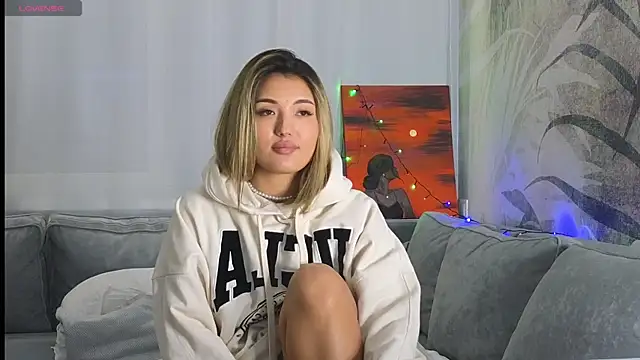 Snapshot of lily__foster chatting on December 26, 4:36 pm lily foster online show from December 26, 4:36 pm