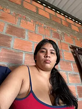 Snapshot of moncerrat_luna chatting on January 18, 5:15 pm moncerrat luna online show from January 18, 5:15 pm