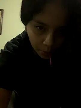 Snapshot of moncerrat_luna chatting on November 4, 2:10 am moncerrat luna online show from November 4, 2:10 am