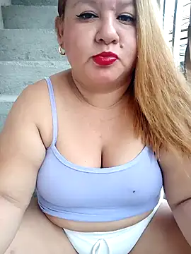 Snapshot of HORNY_MATURE25 chatting on January 9, 6:57 pm HORNY MATURE25 online show from January 9, 6:57 pm