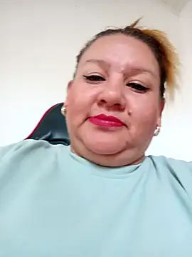 Snapshot of HORNY_MATURE25 chatting on February 21, 3:54 pm HORNY MATURE25 online show from February 21, 3:54 pm