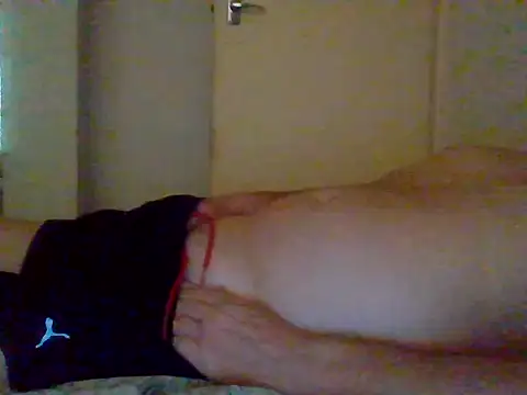 Snapshot of daddyflash chatting on June 24, 5:17 am daddyflash online show from June 24, 5:17 am
