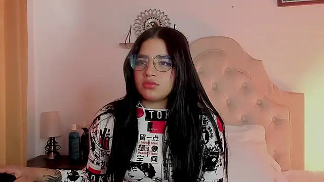 Snapshot of aliice_walker_ chatting on January 28, 4:30 pm aliice walker online show from January 28, 4:30 pm