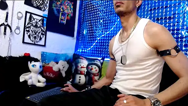 Mensecret69 online show from December 5, 8:44 pm