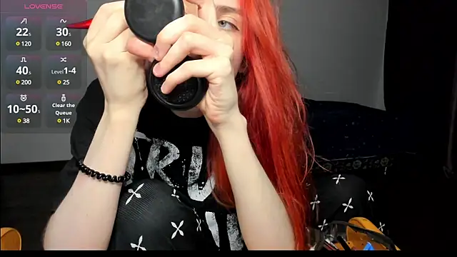 KitsuneRem online show from January 11, 8:10 pm