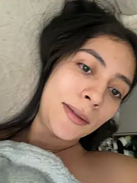 Snapshot of Sophie__Foxxx chatting on April 19, 2:38 pm Sophie Foxxx online show from April 19, 2:38 pm