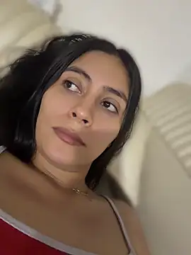 Snapshot of Sophie__Foxxx chatting on May 7, 12:49 am Sophie Foxxx online show from May 7, 12:49 am