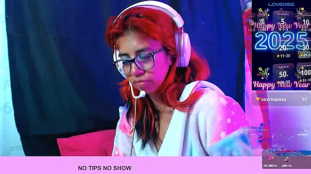 Snapshot of Roxanbunny1 chatting on January 9, 6:17 am Roxanbunny1 online show from January 9, 6:17 am