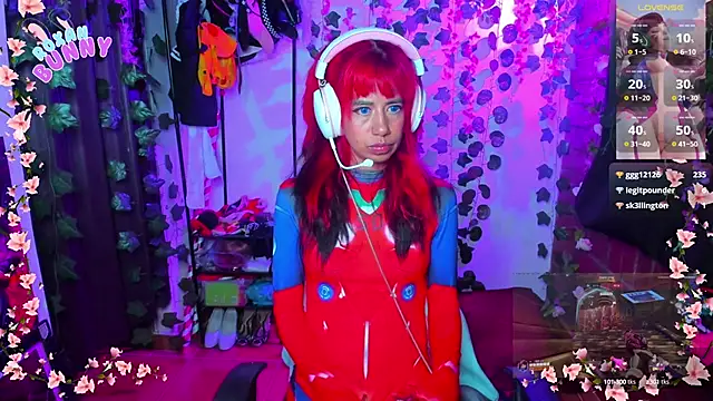 Snapshot of Roxanbunny1 chatting on March 21, 5:00 am Roxanbunny1 online show from March 21, 5:00 am