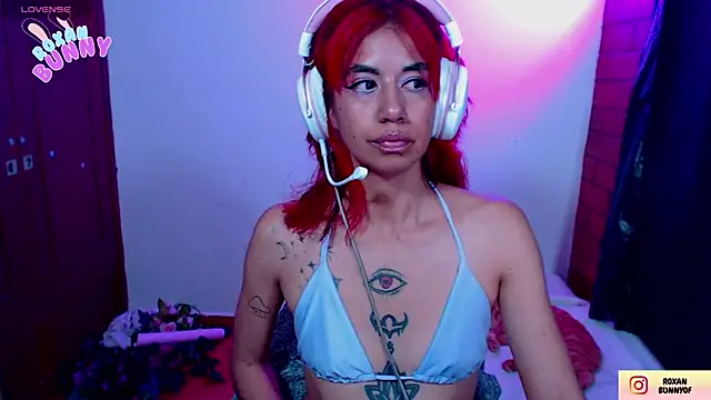 Snapshot of Roxanbunny1 chatting on September 21, 12:01 am Roxanbunny1 online show from September 21, 12:01 am
