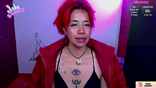 Snapshot of Roxanbunny1 chatting on October 1, 5:35 am Roxanbunny1 online show from October 1, 5:35 am