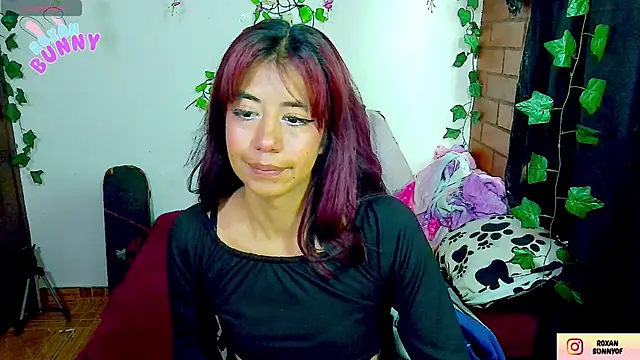 Snapshot of Roxanbunny1 chatting on November 30, 6:45 pm Roxanbunny1 online show from November 30, 6:45 pm