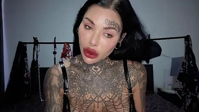 claudiacvc95 online show from March 20, 4:06 am