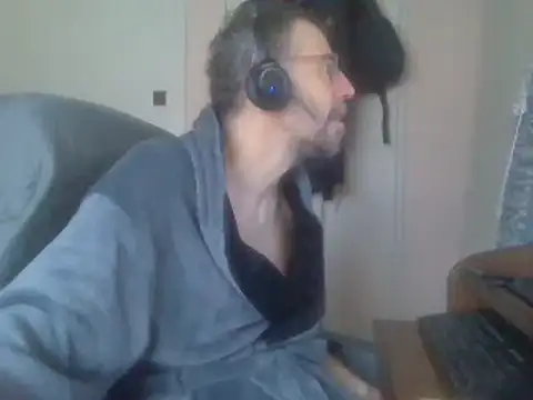 ptitcanard60600 online show from February 6, 1:21 pm