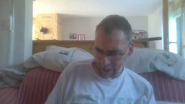 ptitcanard60600 online show from September 19, 1:56 pm