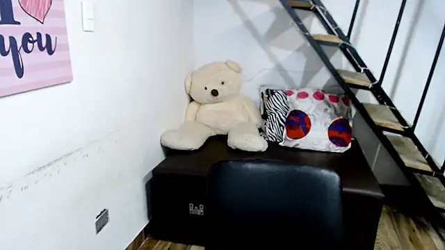 Snapshot of samantha_baby_ chatting on January 17, 7:27 pm samantha baby online show from January 17, 7:27 pm