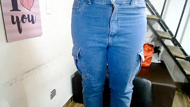 Snapshot of samantha_baby_ chatting on January 25, 12:06 am samantha baby online show from January 25, 12:06 am