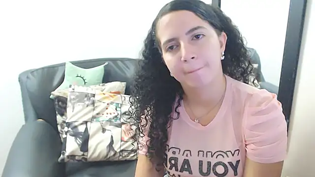 Snapshot of samantha_baby_ chatting on February 9, 3:43 am samantha baby online show from February 9, 3:43 am