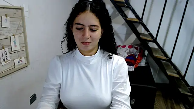 Snapshot of samantha_baby_ chatting on February 19, 12:35 am samantha baby online show from February 19, 12:35 am