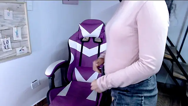 Snapshot of samantha_baby_ chatting on September 29, 8:02 pm samantha baby online show from September 29, 8:02 pm