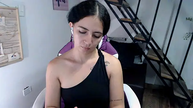 Snapshot of samantha_baby_ chatting on October 23, 9:46 pm samantha baby online show from October 23, 9:46 pm