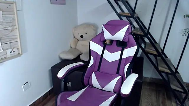 Snapshot of samantha_baby_ chatting on October 31, 7:04 pm samantha baby online show from October 31, 7:04 pm